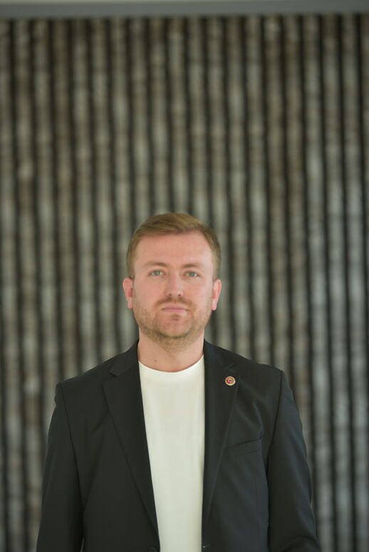 Ahmet KARAKU�